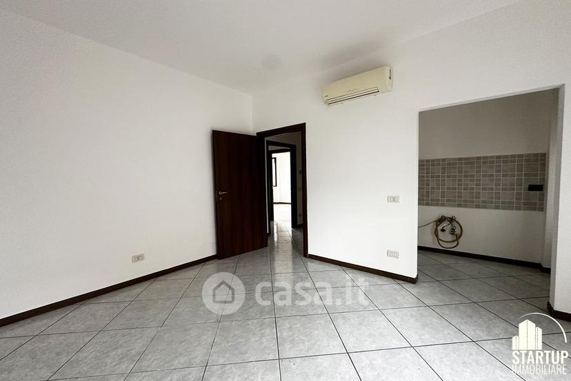 Trilocale in Via Carroccio 5 — foto 10 di 31