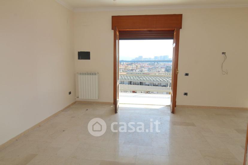 Trilocale in Via Ponti Rossi 188 — foto 11 di 19