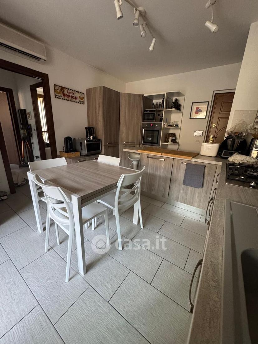Trilocale in Via Salerano 45 — foto 5 di 30