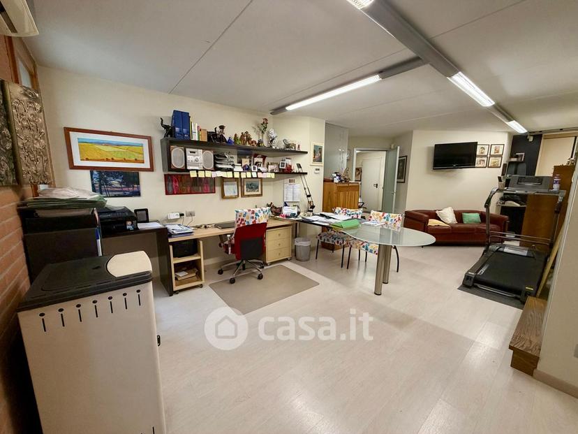 Quadrilocale in Via dei Tigli — foto 41 di 43
