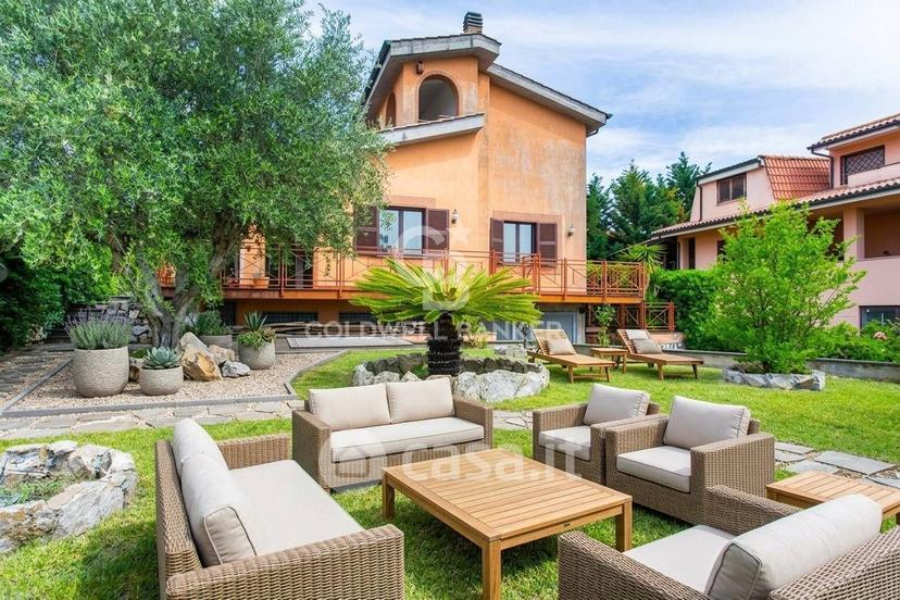 Villa in Via del Leone 15 — foto 3 di 55