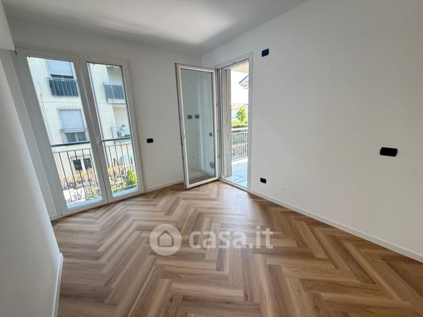 Trilocale in Via Papa Wojtyla — foto 5 di 24