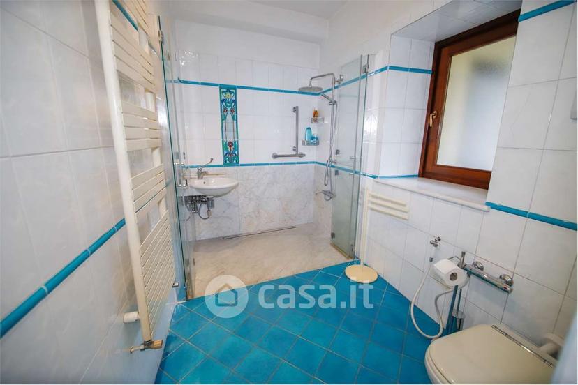 Villa in Via Emanuele Filiberto 14 — foto 24 di 53