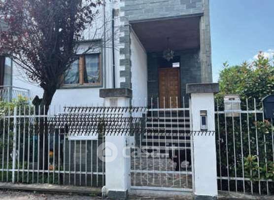 Quadrilocale in Via Vincenzo Bellini 18 — foto 10 di 14