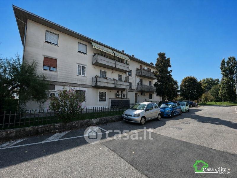 Trilocale in Via V. Monti 2 — foto 5 di 24