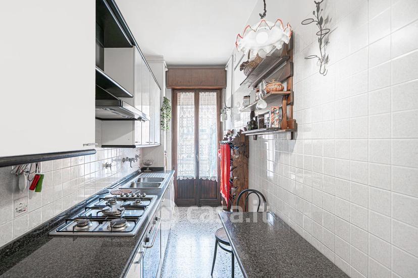 Trilocale in Via Domenico Zampieri 19 — foto 17 di 33