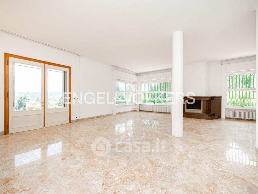Villa in Via Campescolo — foto 19 di 39