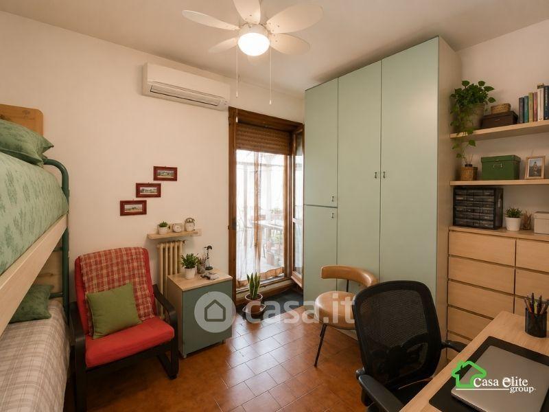 Trilocale in Via V. Monti 2 — foto 19 di 24
