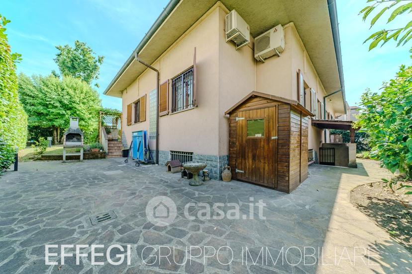 Villa in Via Galileo Galilei 2 — foto 33 di 39