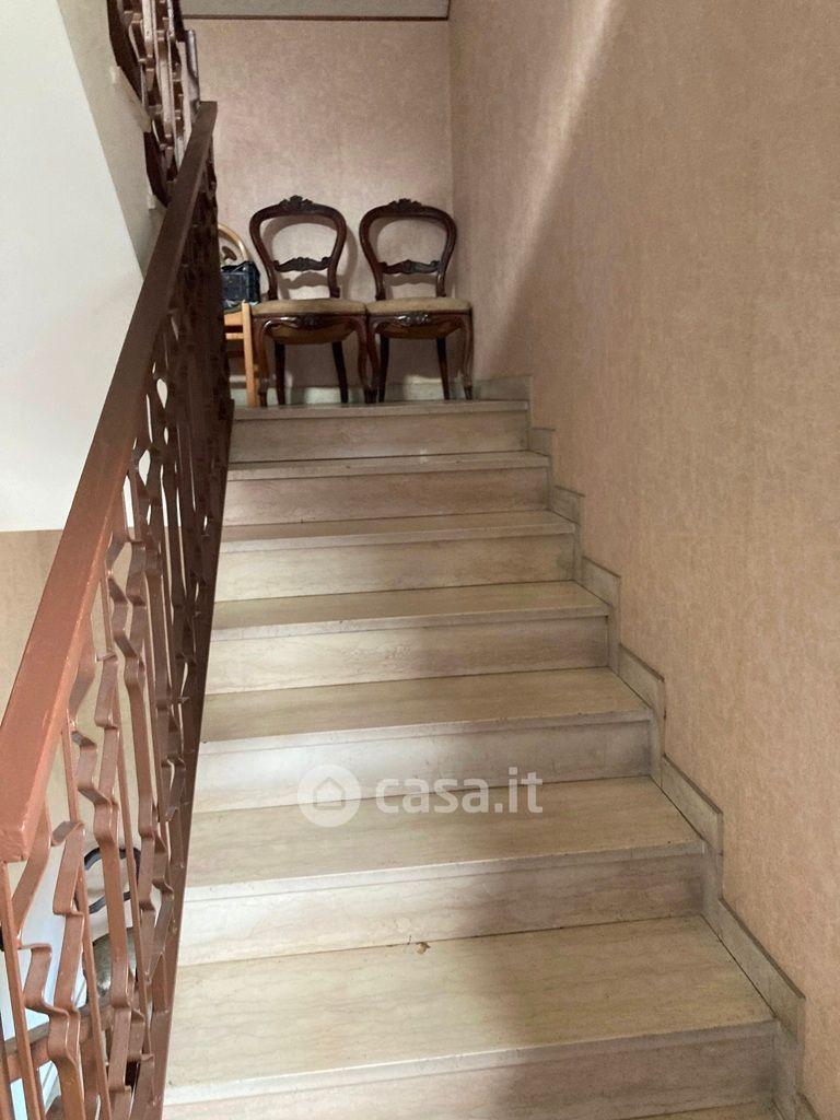 Villa in Via Combaluetto 1 — foto 19 di 22