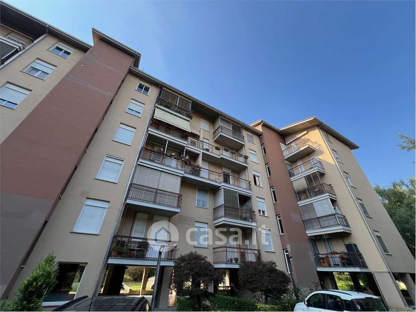 Quadrilocale in Piazza Avis 10 — foto 10 di 16