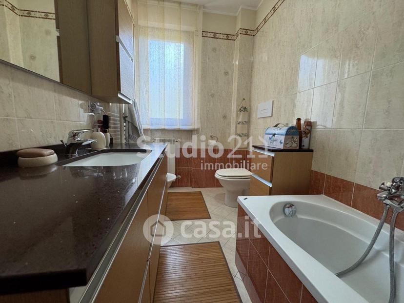Appartamento in Via Giovanni Amendola — foto 2 di 32