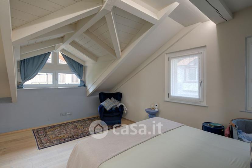 Villa in Via Massimo d'Azeglio 9 — foto 40 di 41