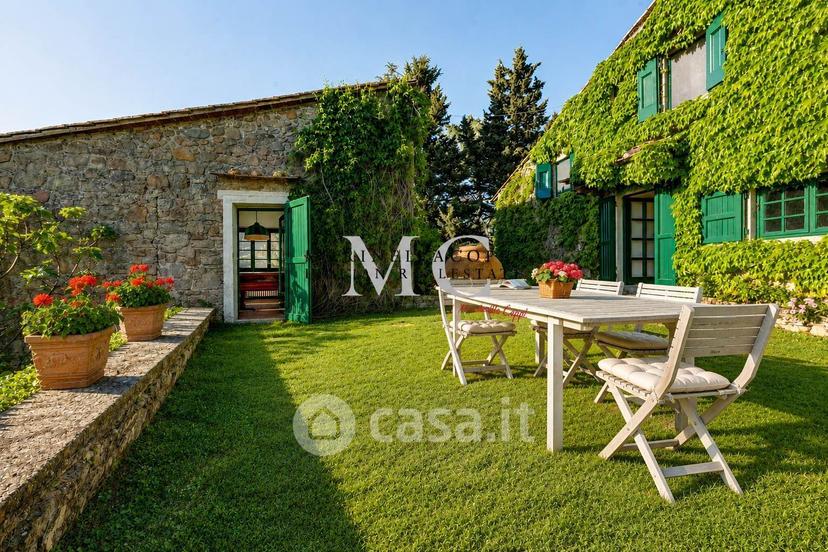 Villa in Piazza Giacomo Matteotti — foto 10 di 48