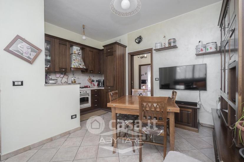 Trilocale in Via Pasubio 5 — foto 25 di 41