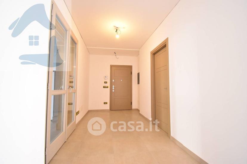 Trilocale in Via Pietro Cossa 105