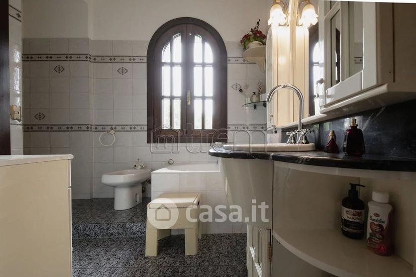 Villa in Via Ruggero Leoncavallo 13 — foto 42 di 43
