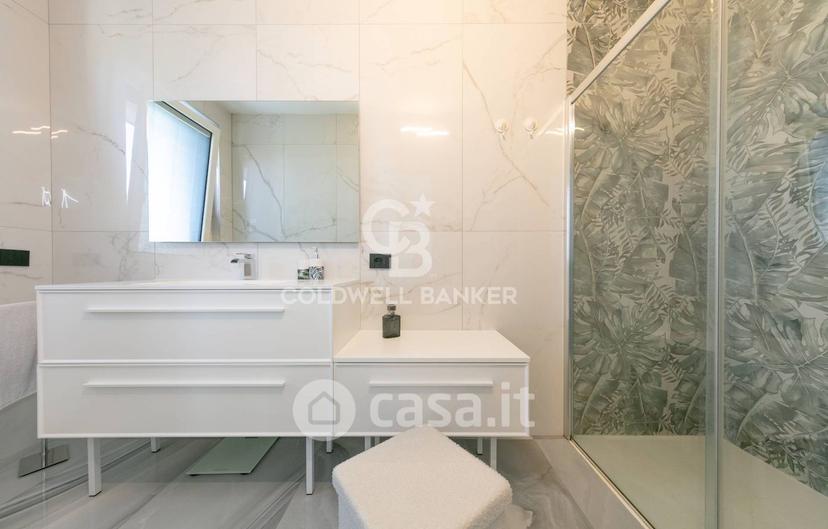 Villa in Via delle Alberine 7 — foto 18 di 22