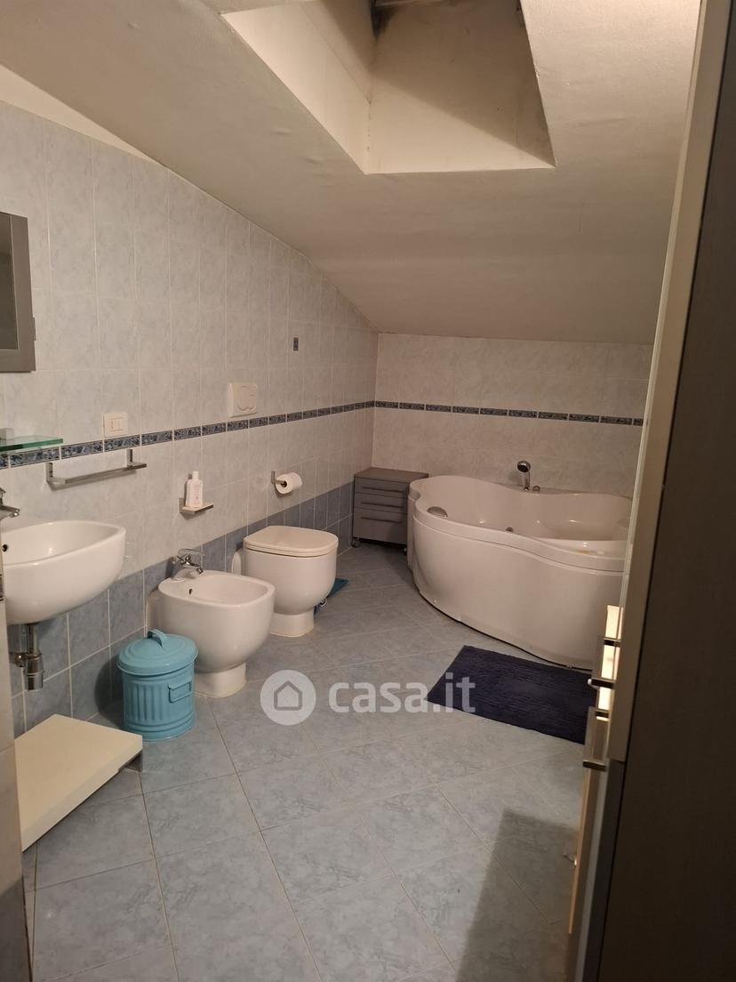 Appartamento in Viale della Cristallina 16 — foto 4 di 33