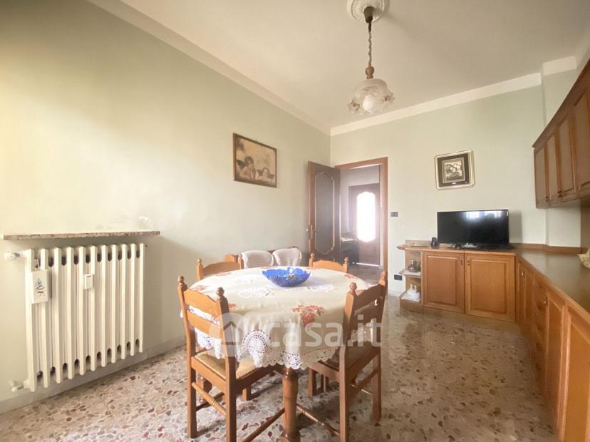Trilocale in Via Oberdan 5 — foto 8 di 28