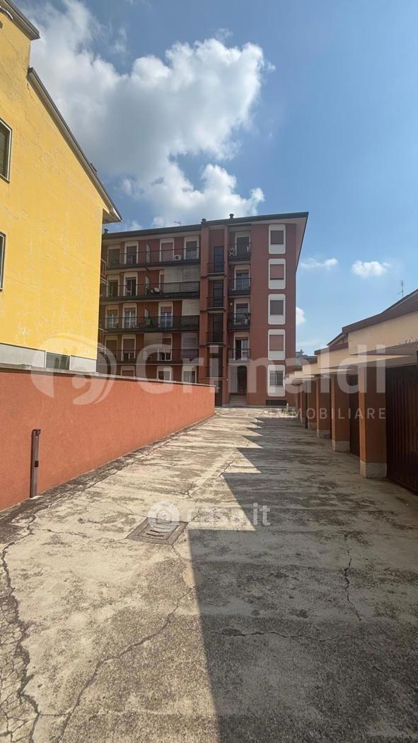 Quadrilocale in Via Cassolnovo 7 — foto 22 di 35