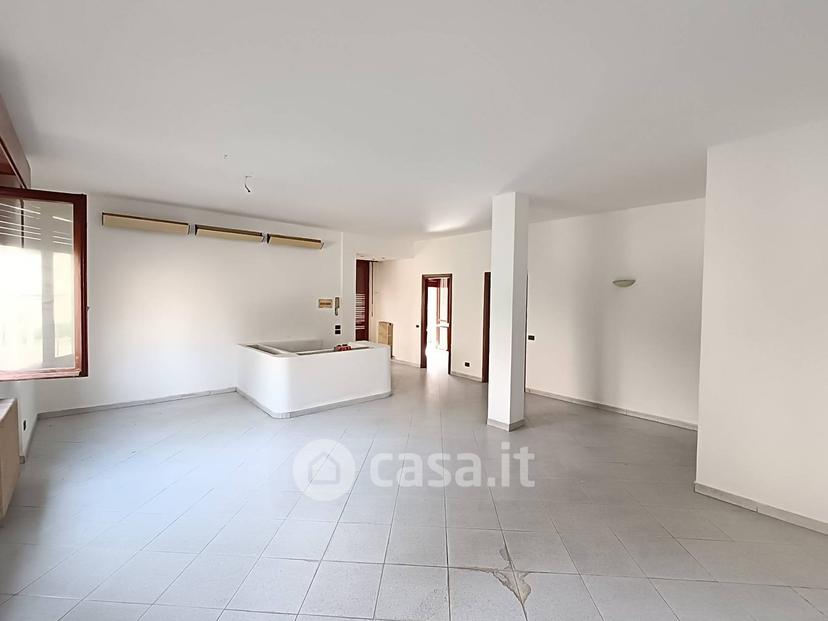 Quadrilocale in Via Cesare Battisti 18 — foto 30 di 37