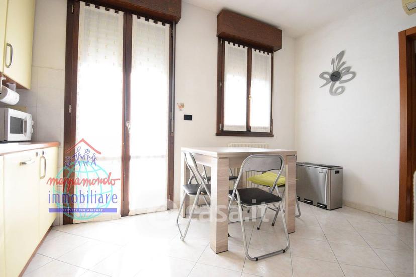 Quadrilocale in Via della Costituzione 36 — foto 19 di 25