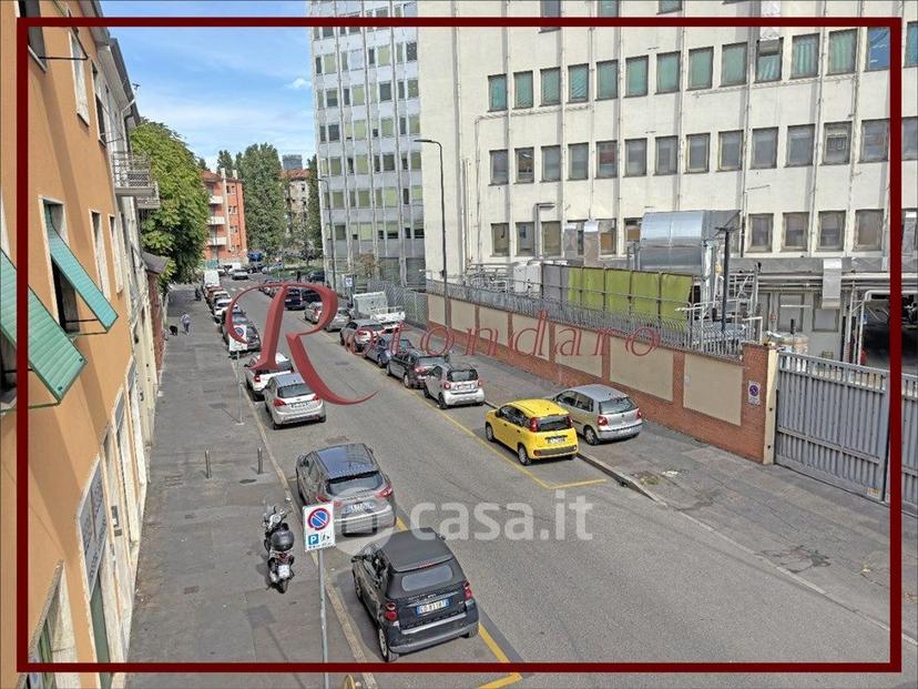 Bilocale in Via Giovanni Fantoni — foto 2 di 26