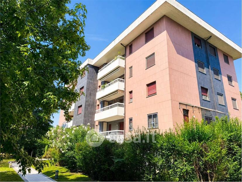 Trilocale in Via Palmanova 12 — foto 10 di 29