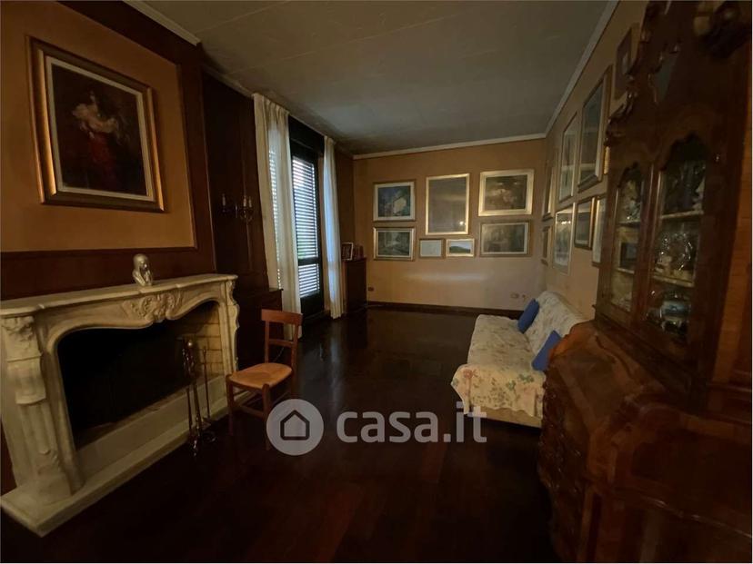 Appartamento in Via C. Cantù 4 — foto 6 di 24
