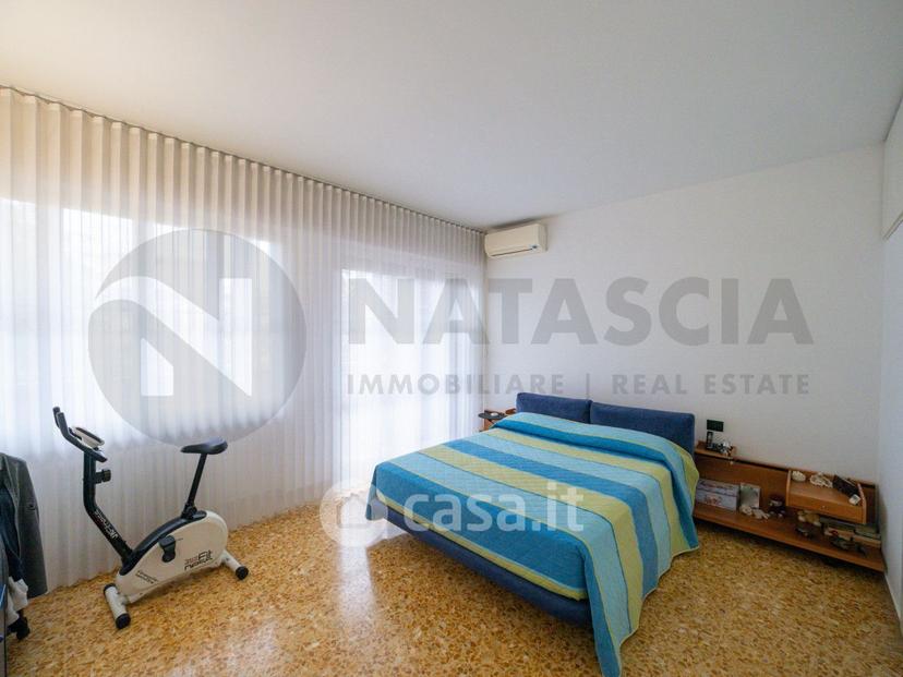 Appartamento in Viale delle Arti — foto 25 di 28