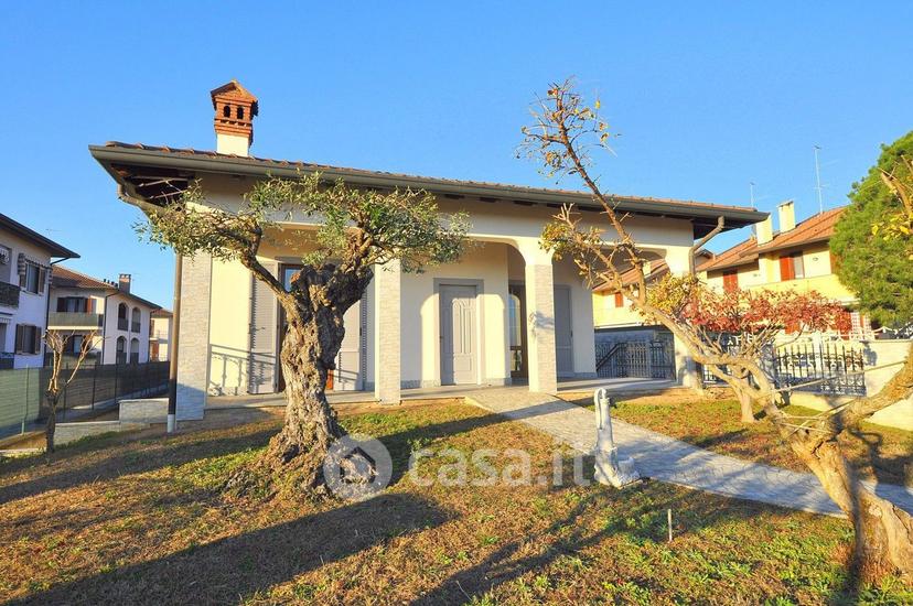 Villa in Via Sandro Pertini 5 — foto 17 di 32