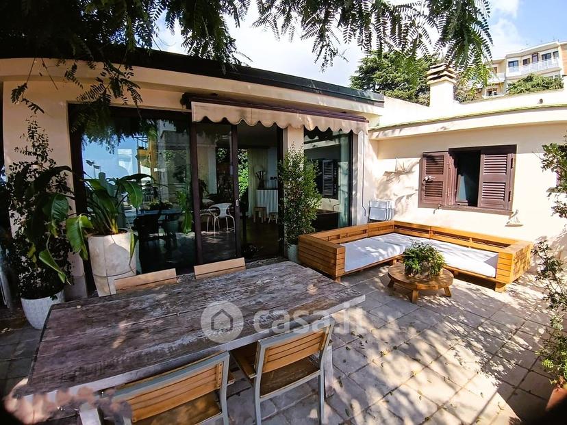 Villa in Via Alessandro Manzoni — foto 26 di 54