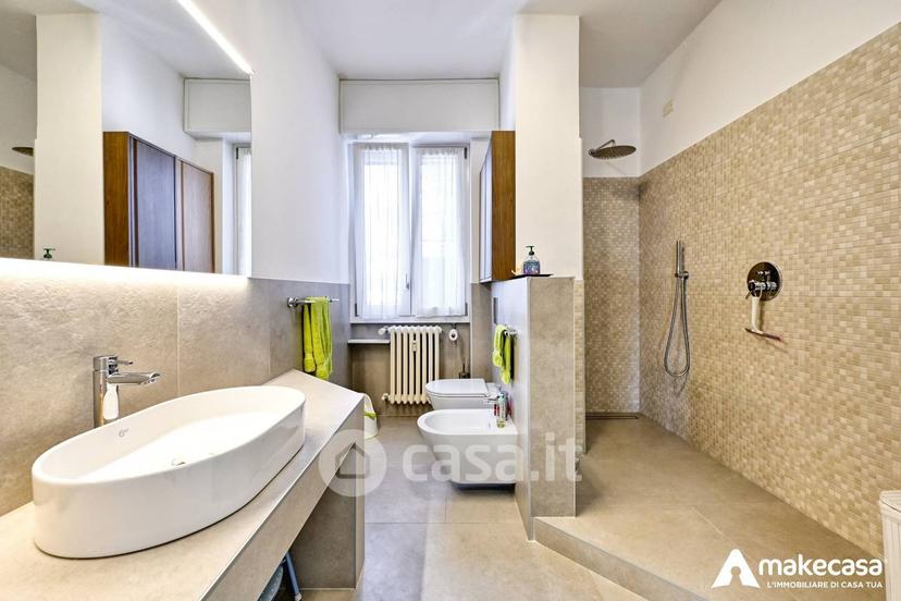Quadrilocale in Via delle Rose 5 — foto 20 di 31