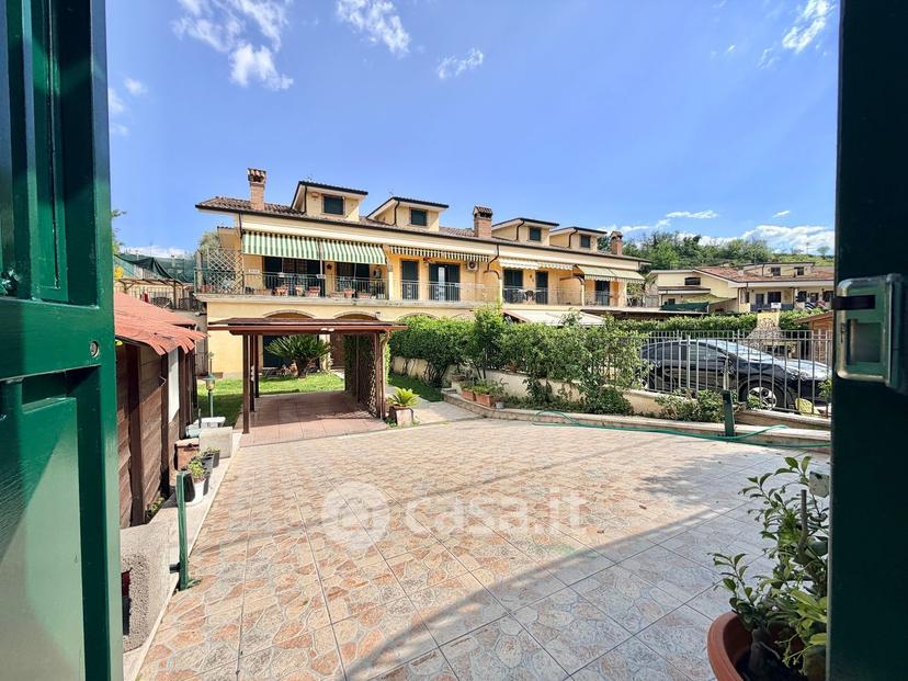 Villa in Via Lago di Como 22 — foto 13 di 82