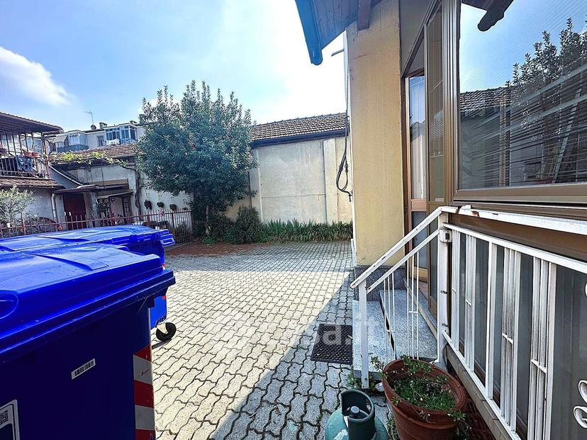 Villa in Via Torino 115 — foto 12 di 33