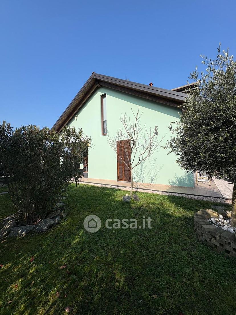 Villa in Viale Europa — foto 60 di 64
