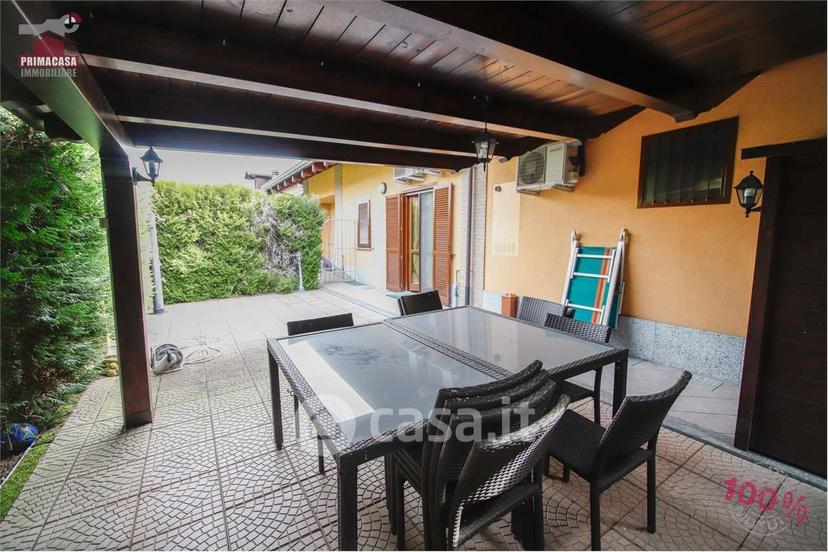 Villa in Via Bergamo 35 — foto 4 di 27