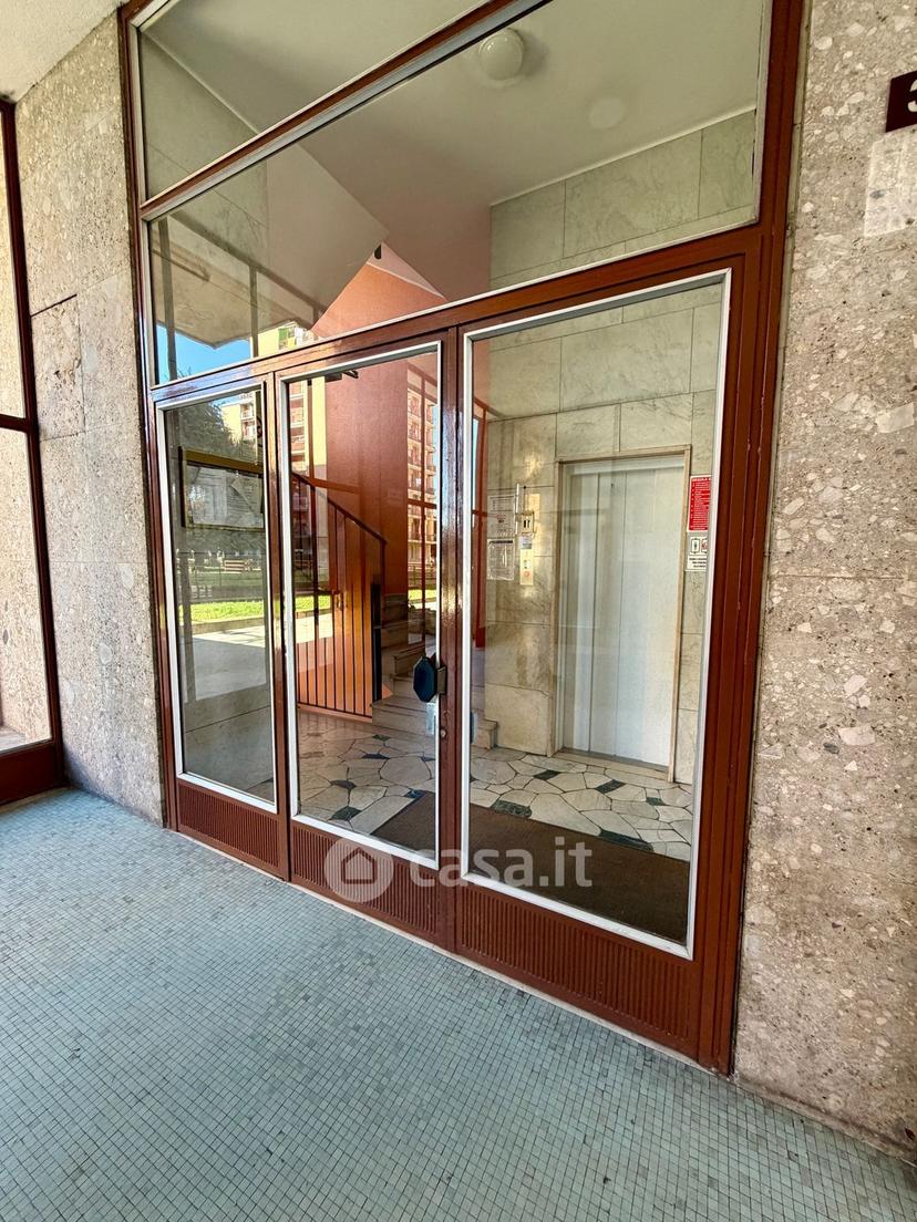 Trilocale in Viale Bolivia 8 — foto 10 di 43