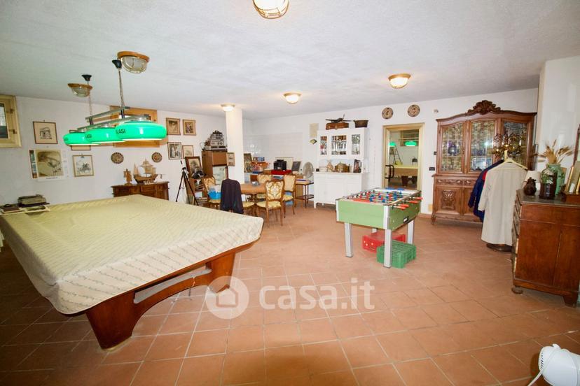 Villa in Via Giuseppe Parini 5 — foto 19 di 86