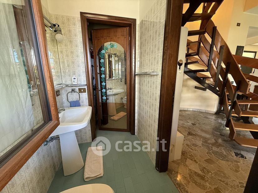 Villa in Via A. Mantegna — foto 20 di 47