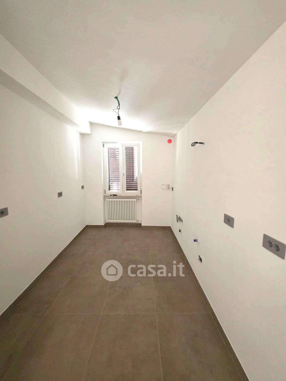 Trilocale in Largo Sant'Eugenio 29