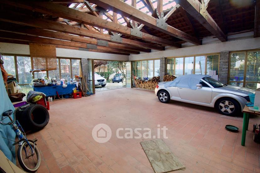 Villa in Via Giuseppe Parini 5 — foto 32 di 86