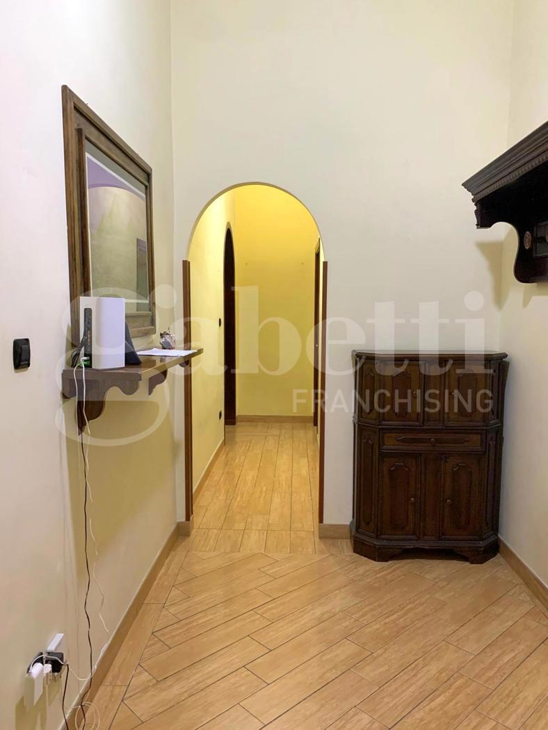 Appartamento in Via Macedonio Melloni, Napoli