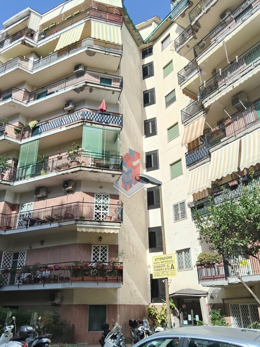 Quadrilocale in Via B. Caracciolo - Parco Tucci, Napoli