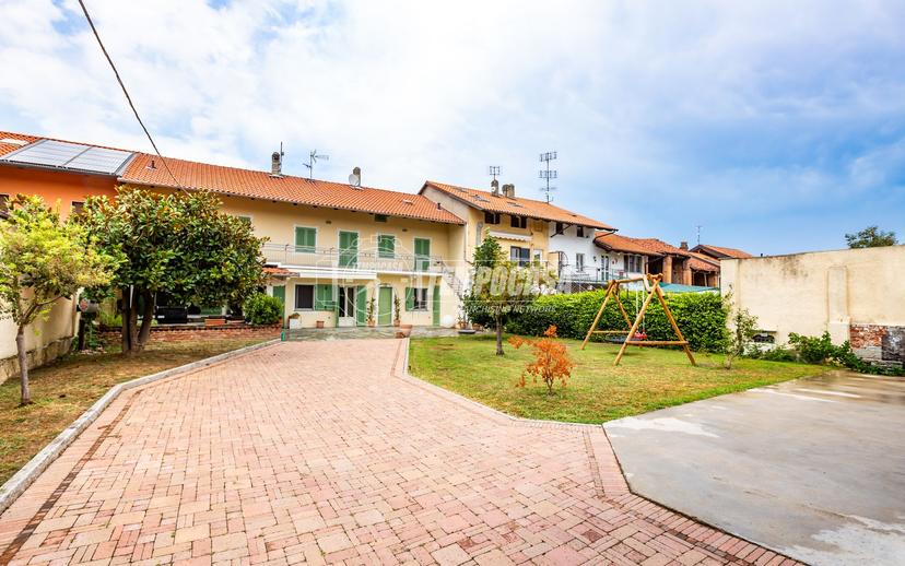 Casa indipendente in Via Borghetto Fraz. Betlemme, Chivasso — foto 2 di 5