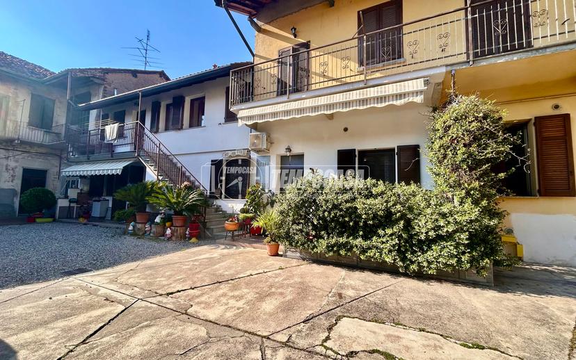 Trilocale in Piazza Baracca 8, Buscate — foto 3 di 5