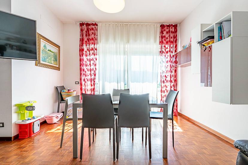 Appartamento in Via Millefonti, Torino