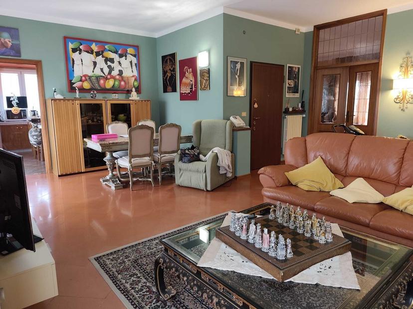 Appartamento in Via Romagna 10, Borgaro Torinese