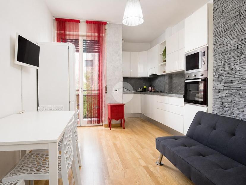 Trilocale in Viale Carlo Espinasse 73, Milano